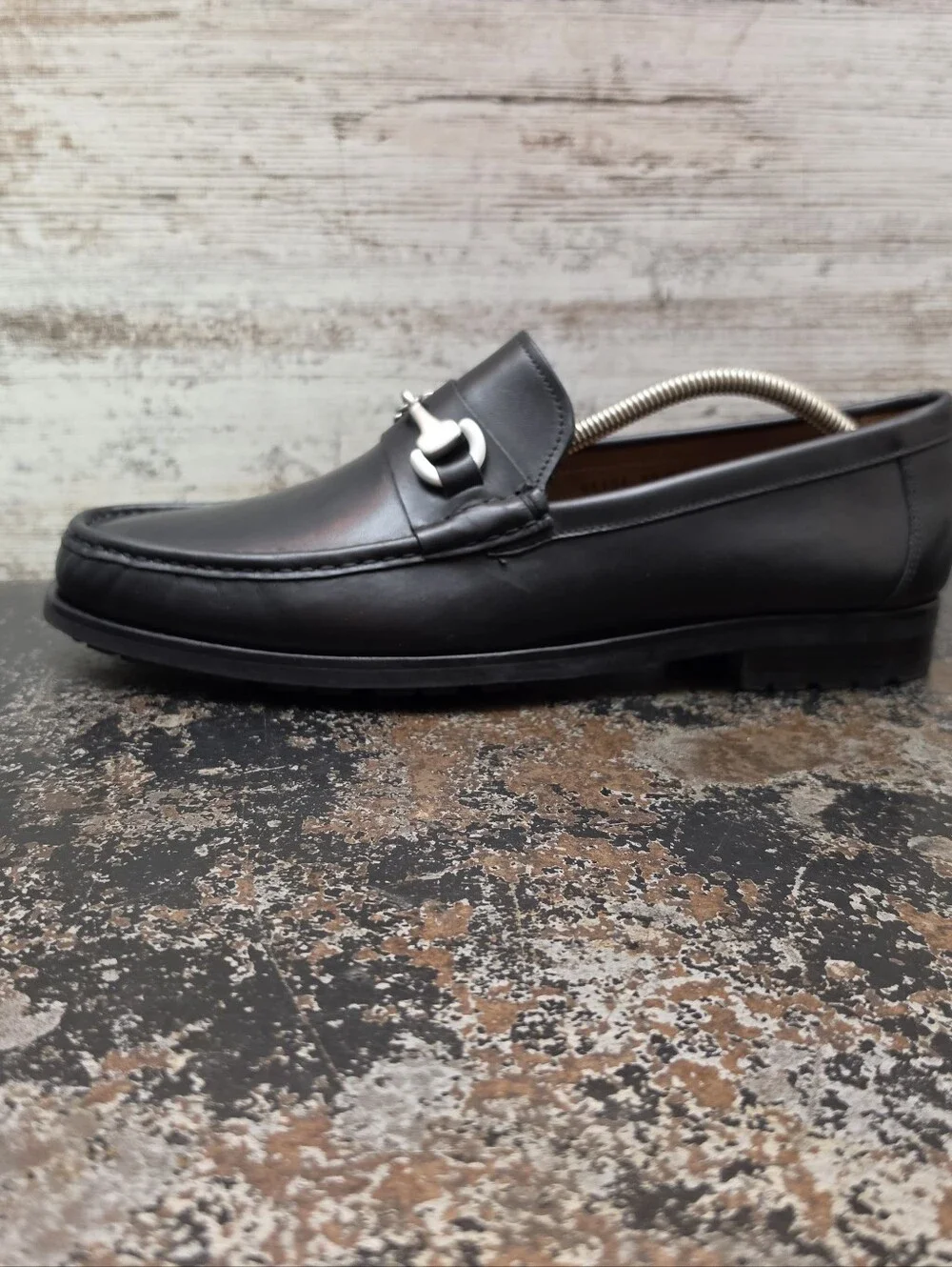 Allen Edmonds small signs